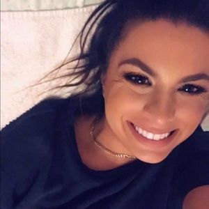 Meet your Posher, Tania